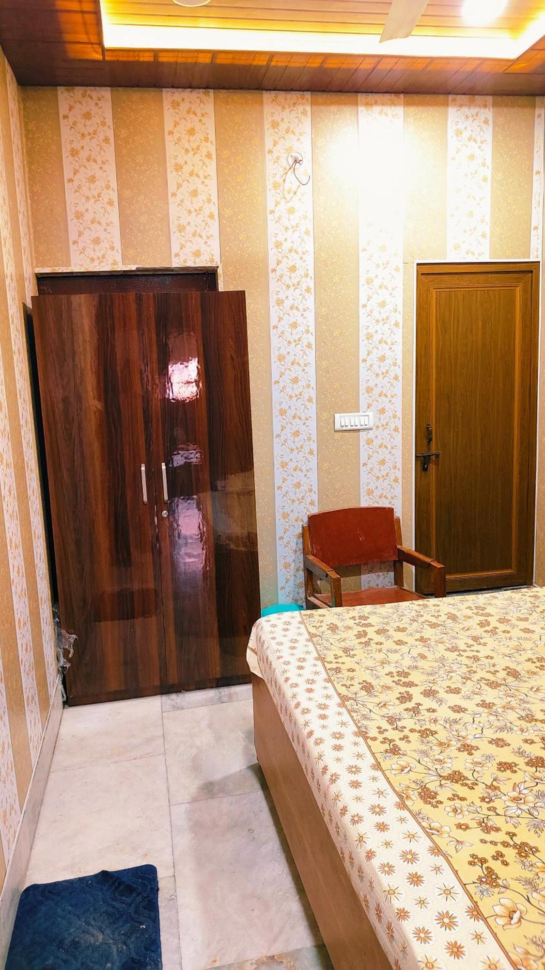 Hotel Raju Homestay Ayodhya 150 Meters From Shree Ram Janmbhoomi Temple 200 Meters From Ayodhya Dham Railway Station Luaran gambar